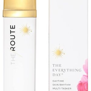 THE ROUTE BEAUTY THE EVERYTHING DAY Multi-Tasking Daytime Active Moisturizer